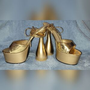 EGO groovy platform heels